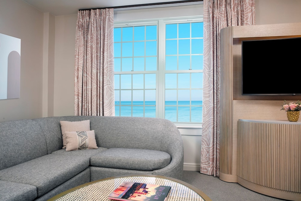 Suite, 1 Bedroom, Balcony (Gulf View)