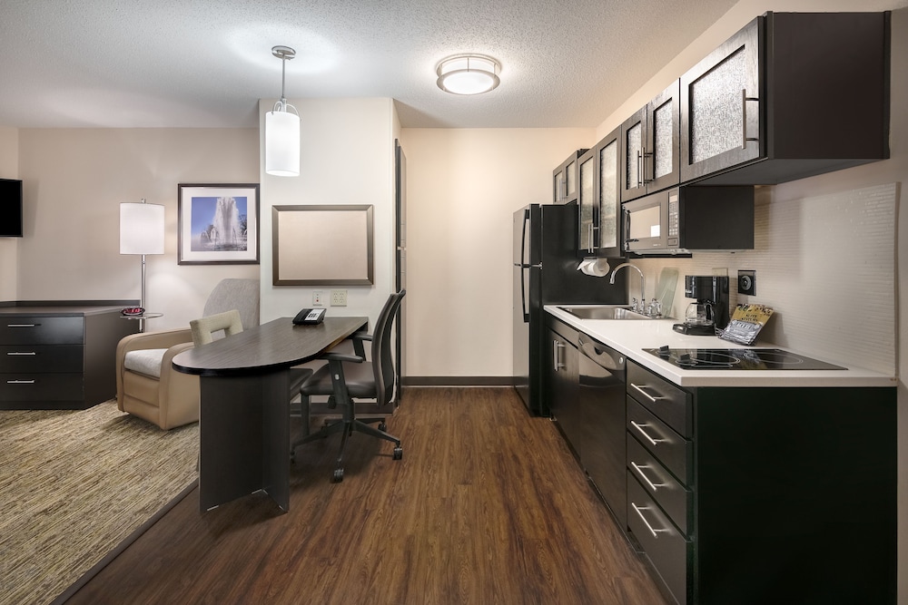 Suite, 1 Bedroom, Accessible Bathtub (Mobility) - Photo 7