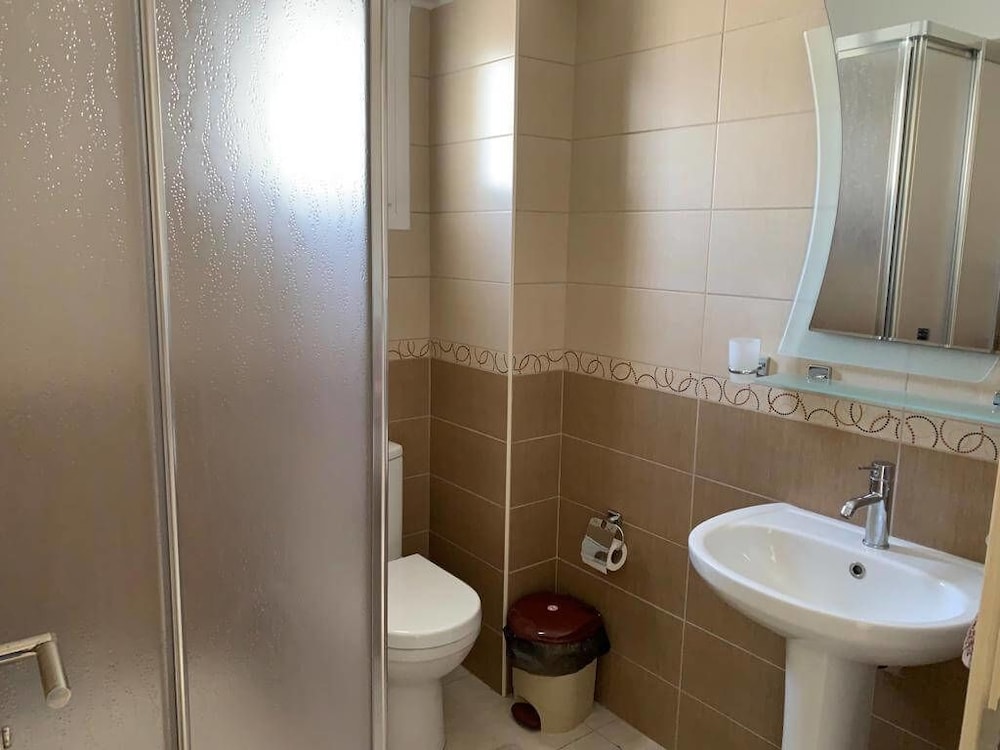 Apartment, 2 Bedrooms, Balcony photo 3