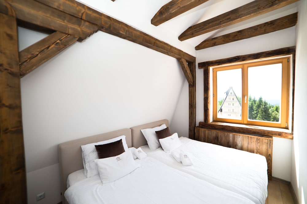 Luxury Apartment, 1 King Bed with Sofa bed, Non Smoking photo 3