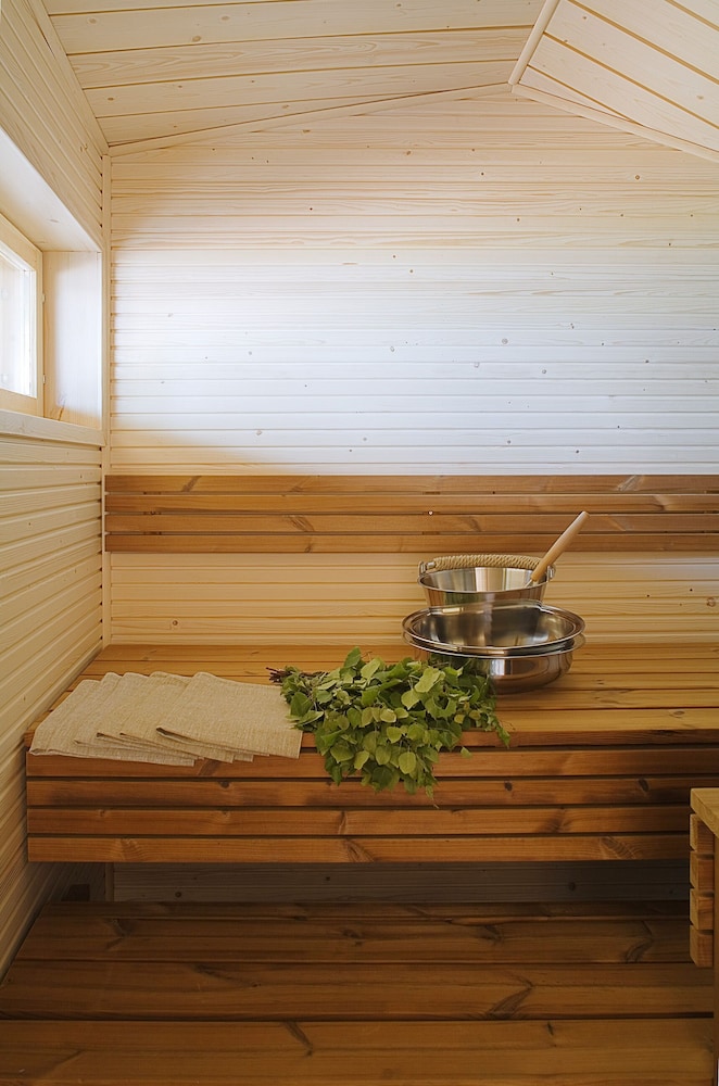 Lakeside Villa with Sauna and Own Pier, 3 Bedrooms (Final Cleaning Included) photo 2