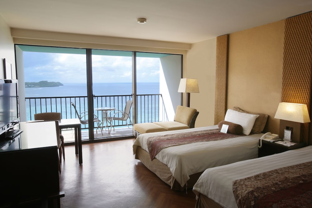 Twin Room Ocean Front (Infinity Tower)