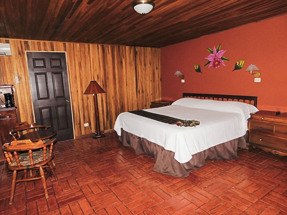 Junior Room (1 Bed)
