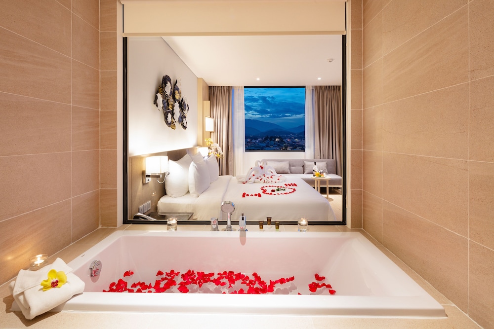 Grand Deluxe Double Sea View - Free Hair Washing - Photo 13