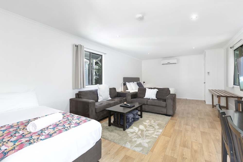 Garden King Villa photo 3