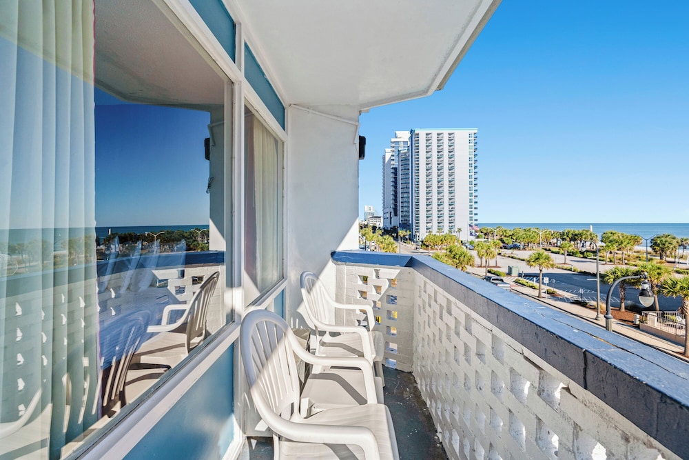 Double Room, 2 Double Beds, Non Smoking, Ocean View