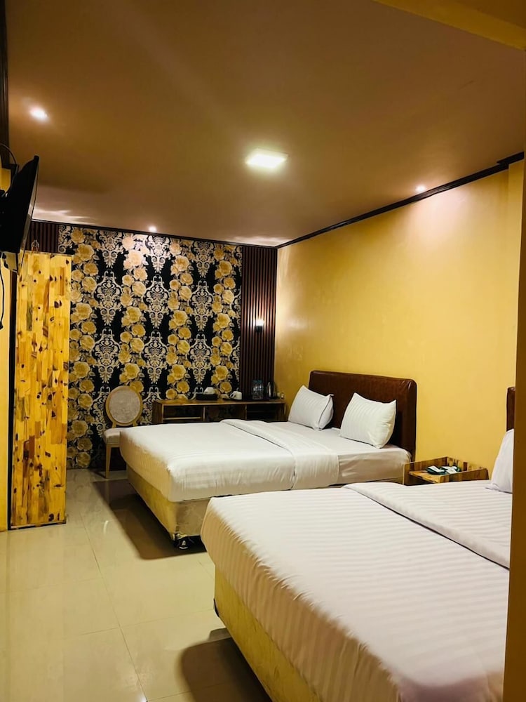 Deluxe Twin Room photo 3