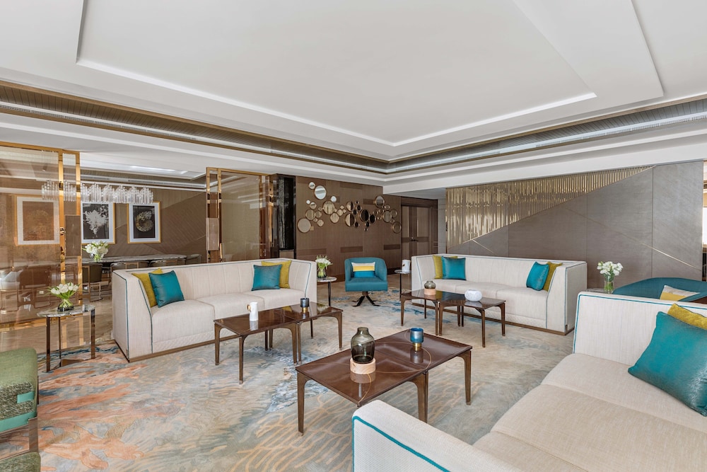 Presidential Suite Four Bedroom Sea View with Club Lounge Access thumbnail 5