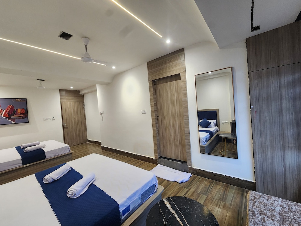 Deluxe Quadruple Room