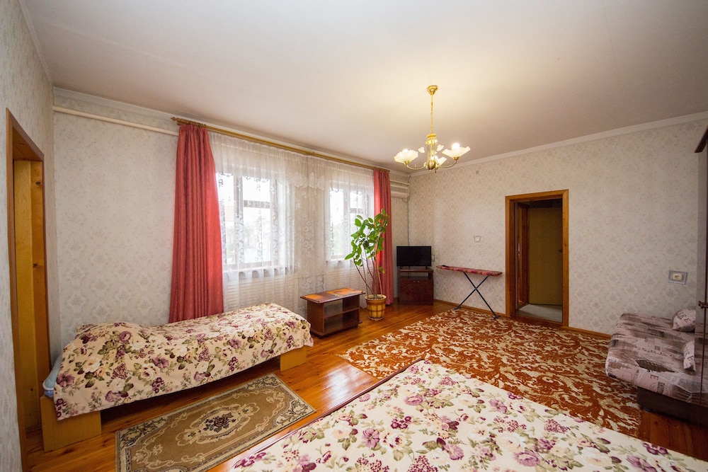Comfort Quadruple Room, Private Bathroom