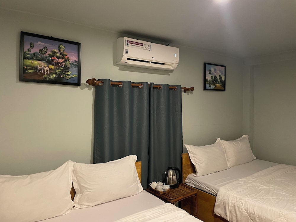 Basic Double or Twin Room, 2 Bedrooms photo 2