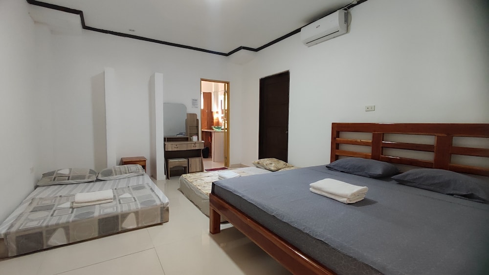Family Single Room, 1 Bedroom, Non Smoking, Garden View photo 3