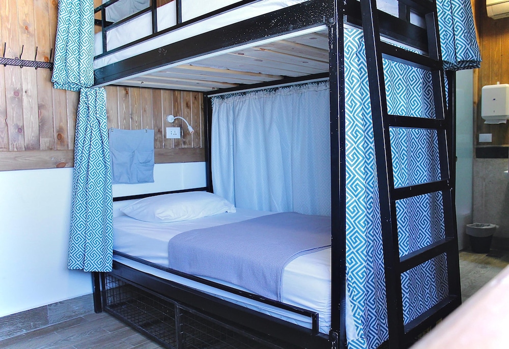 Deluxe Shared Dormitory, Mountain View photo 1
