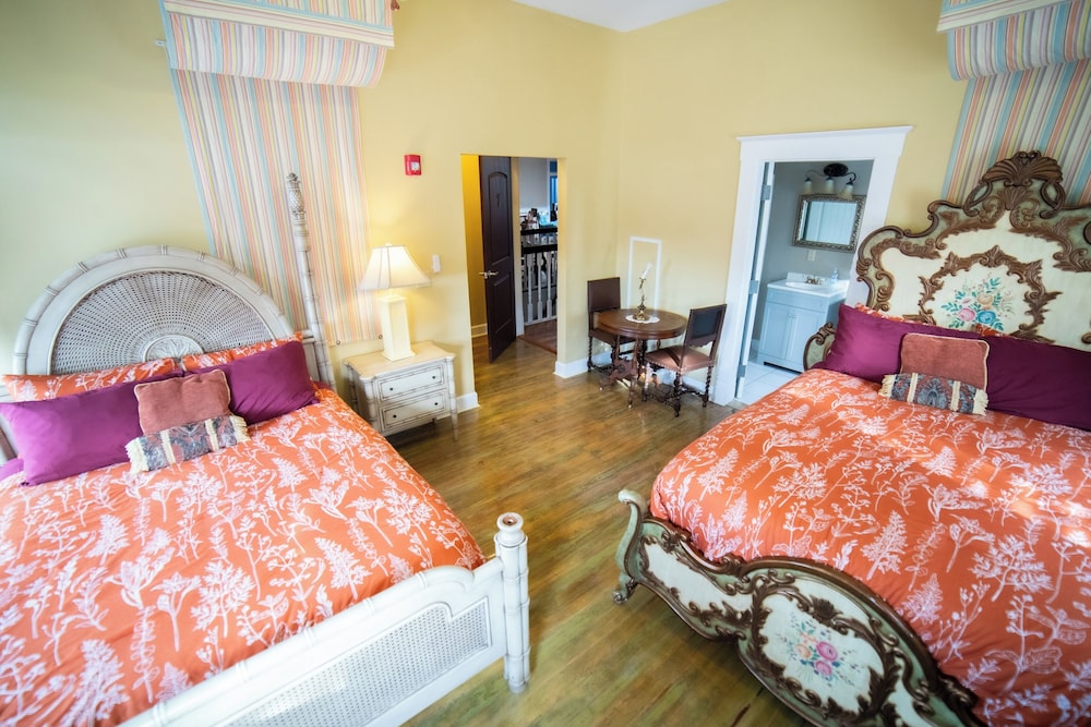 Deluxe Room, 2 Queen Beds (Caribbean style) Second floor