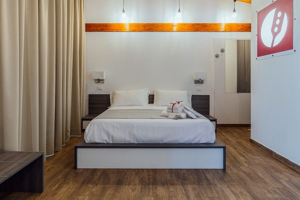 Standard Double or Twin Room photo 1