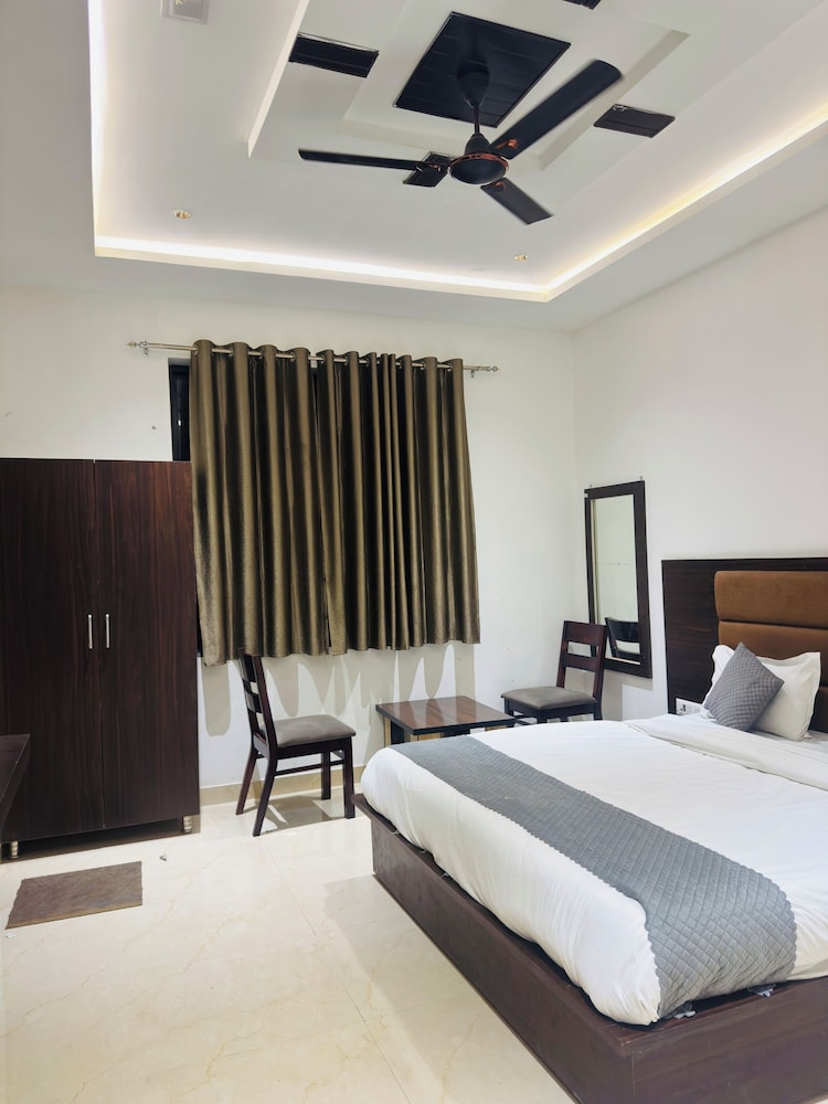 Deluxe Single Room, Garden View