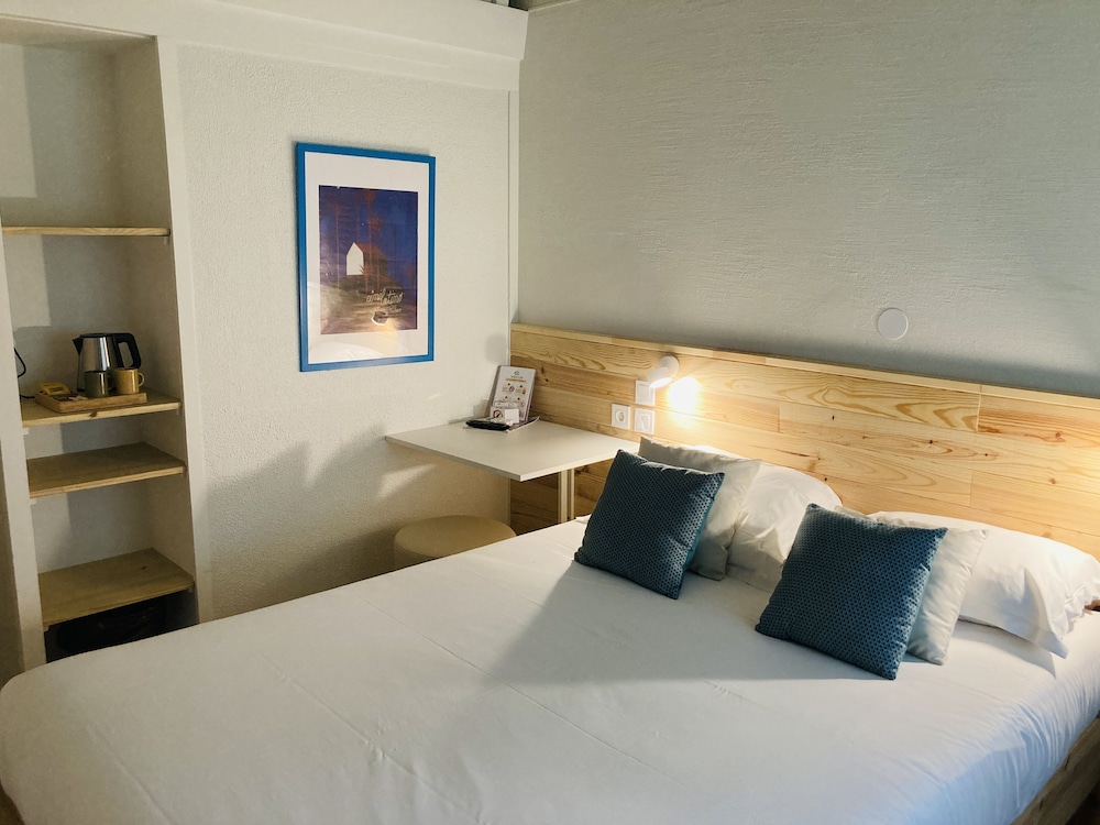 Double Room with 1 Double Bed - Photo 12