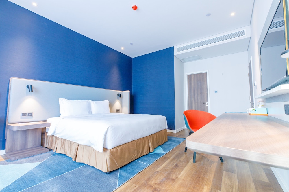 Standard Room, 1 King Bed photo 1