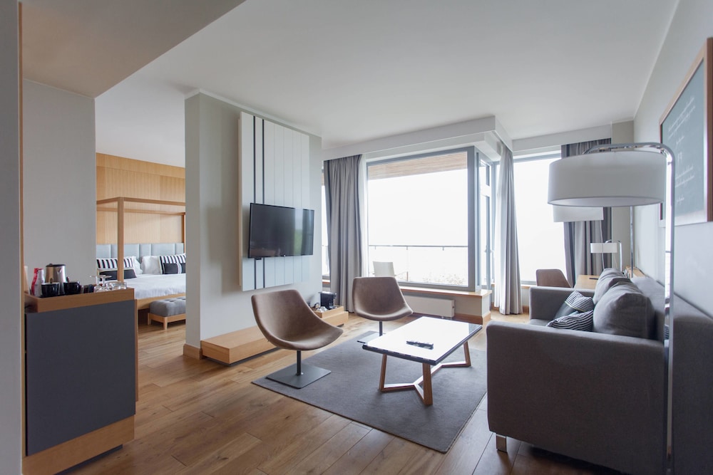 Suite, 1 King Bed with Sofa bed, Sea View (Balcony)