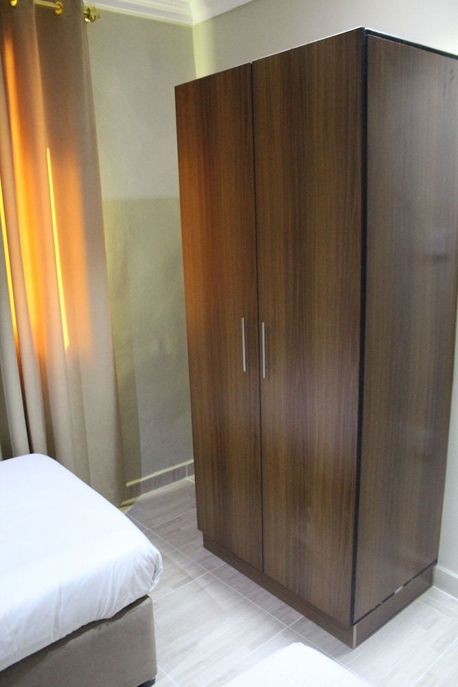 Superior Apartment, 3 Bedrooms photo 2