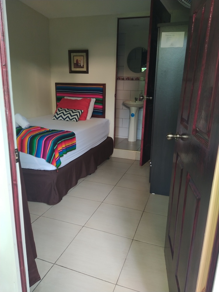 Junior Single Room, 1 Large Twin Bed