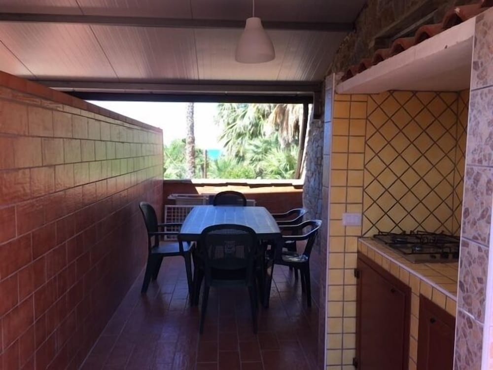 Family Room, Terrace photo 2