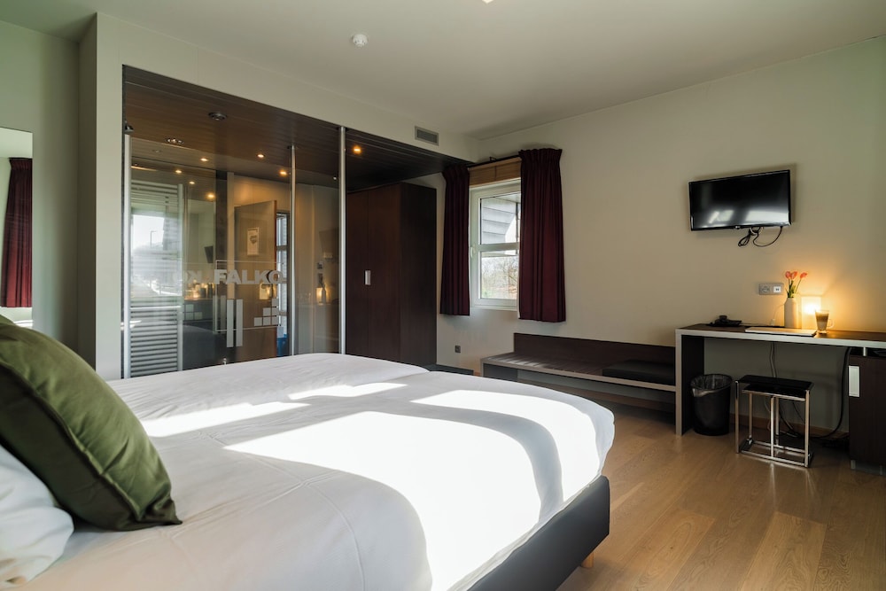Standard Room - Photo 9