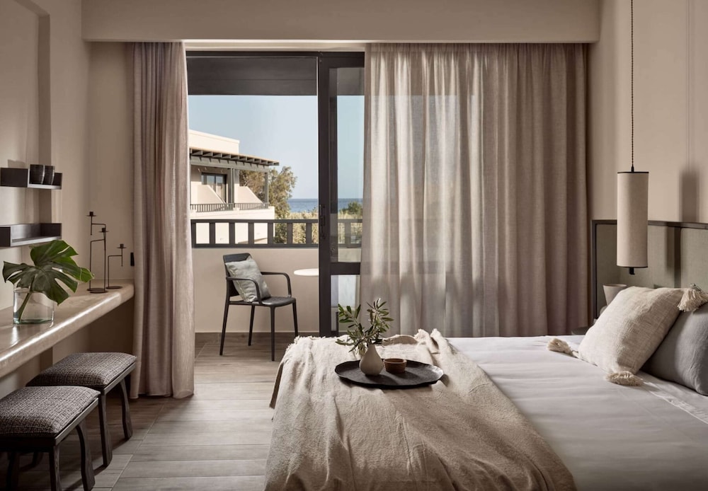 Evergreen Retreat Room with Balcony