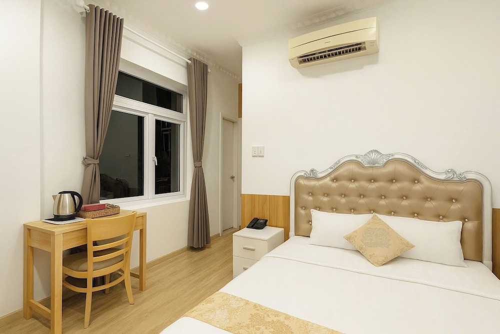 Superior Double Room, City View