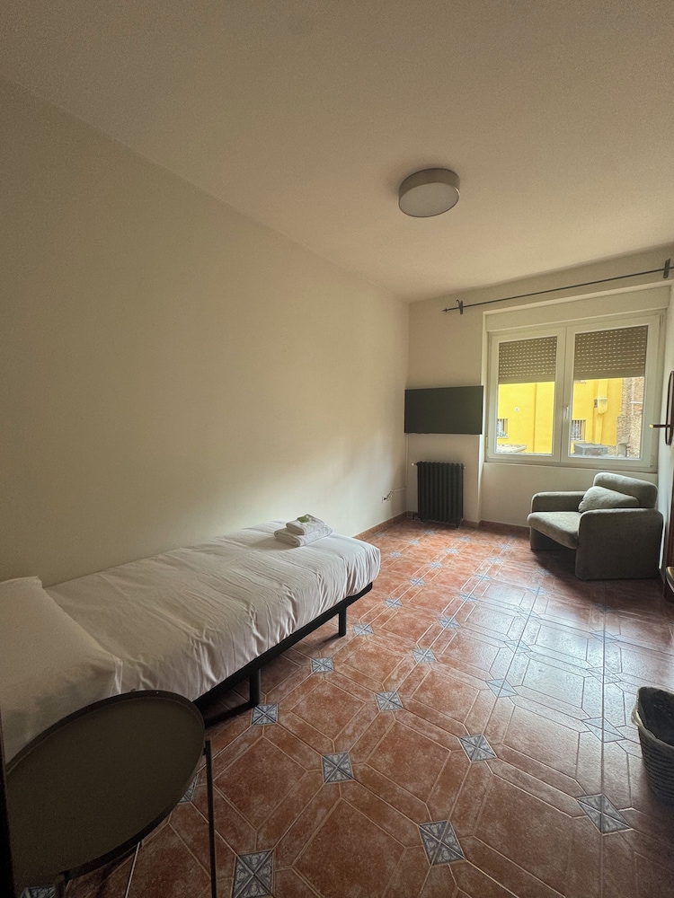 Habitación Individual, Vista al Patio
