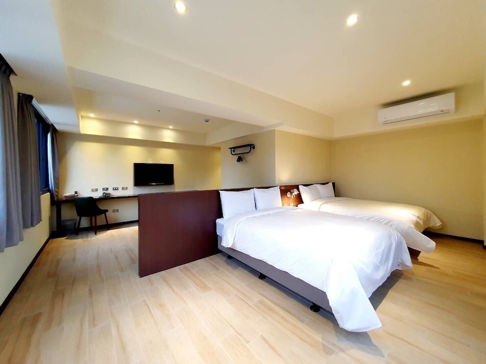 Deluxe Quadruple Room photo 2