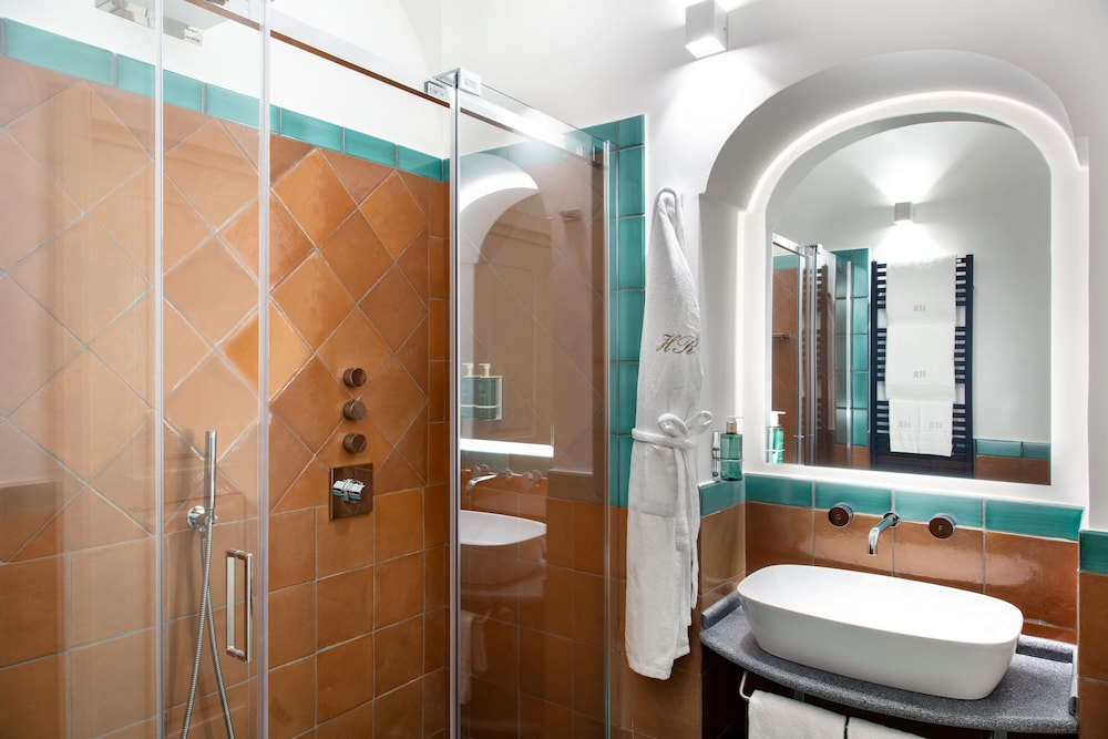 Junior Double or Twin Room, Sea View - Photo 7