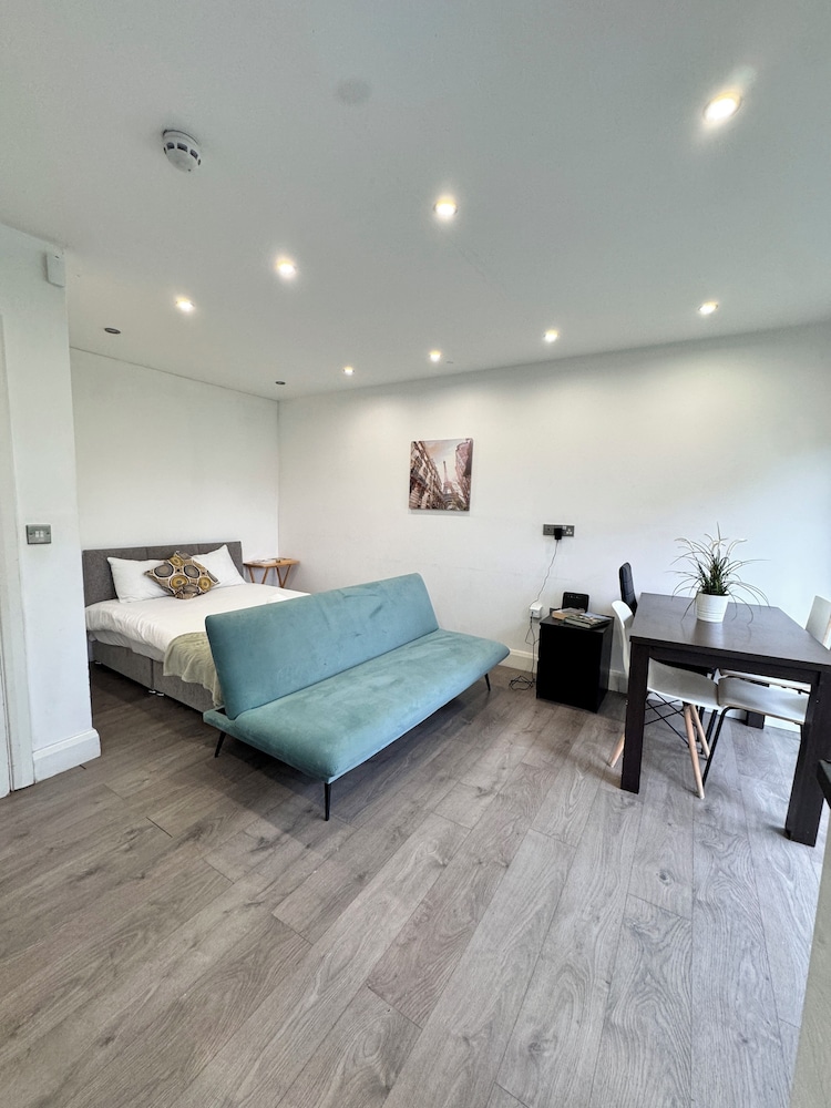Basic Double Room (Room 2) - Photo 1