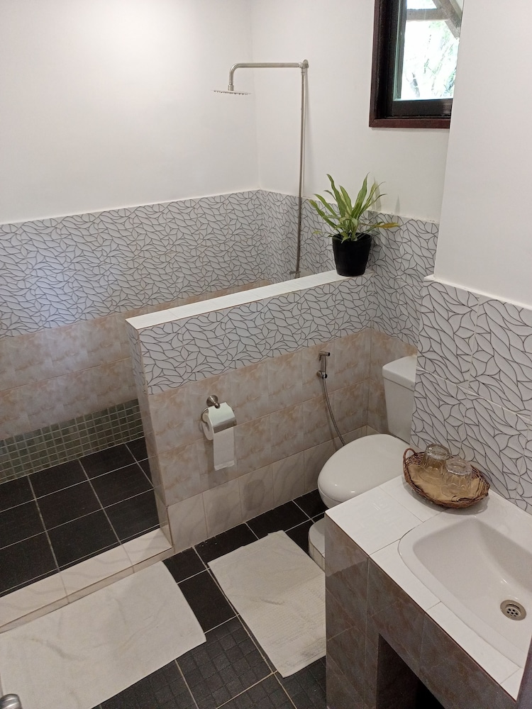 Comfort Double Room, Pool Access, Sea View photo 3