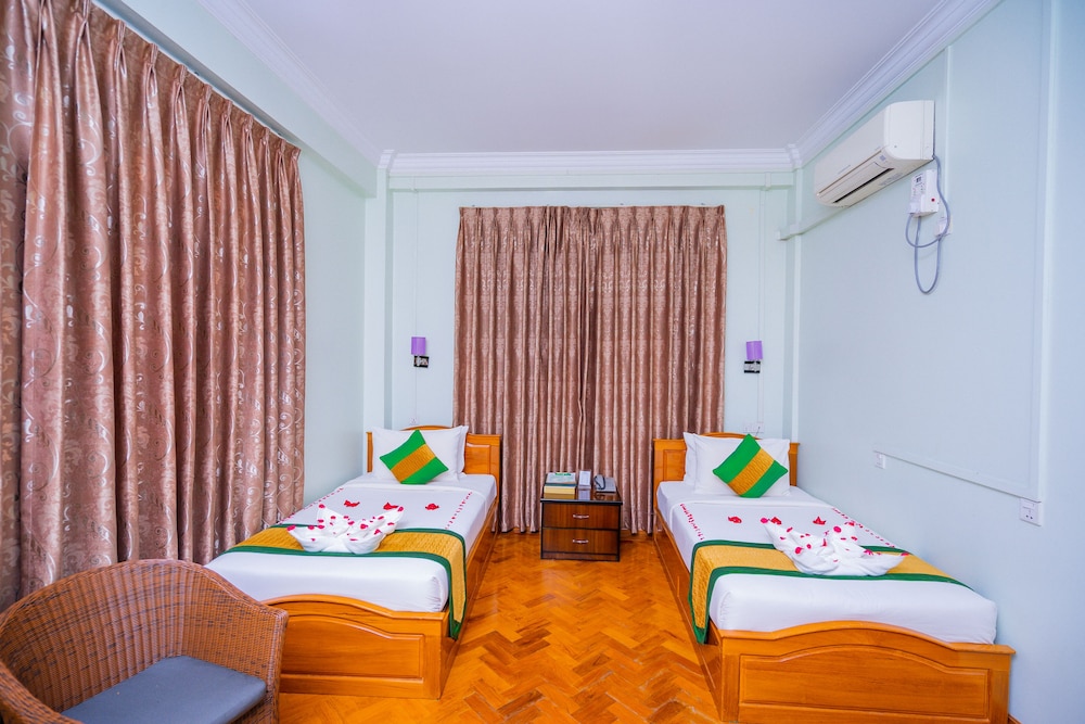Superior Twin Room, 2 Twin Beds photo 1