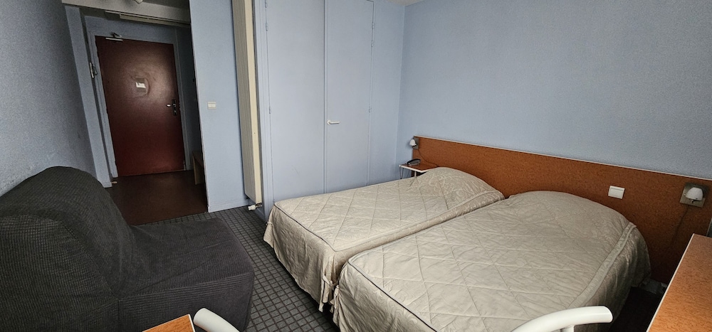 Standard Twin Room photo 3