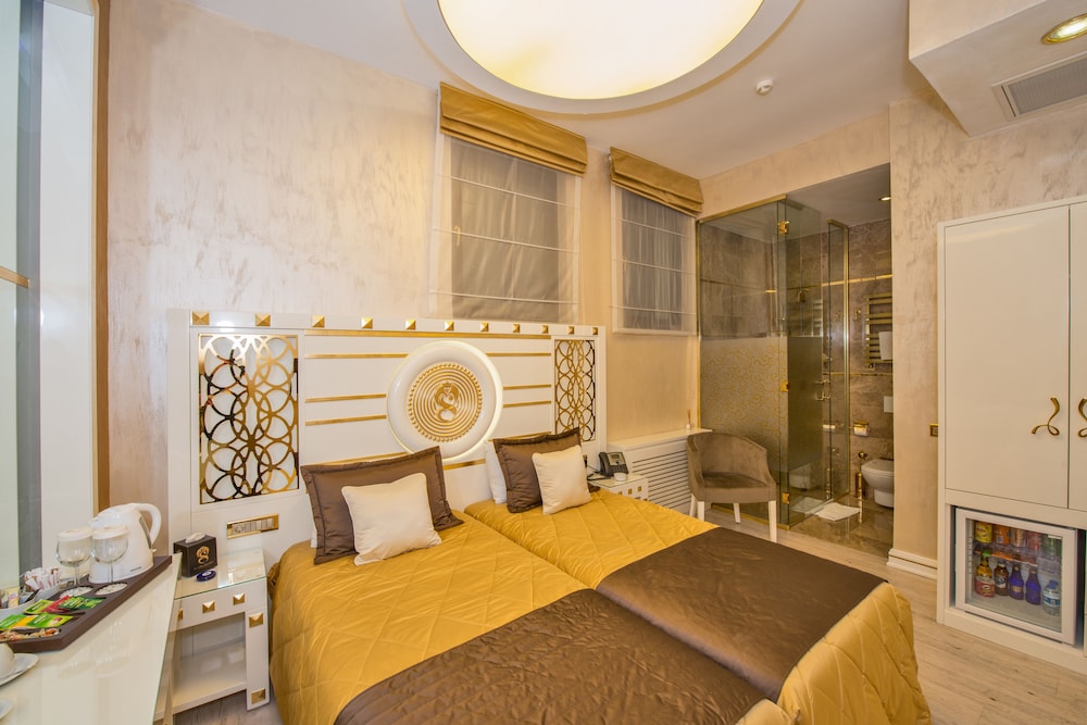 Twin Room (Basement) photo 2