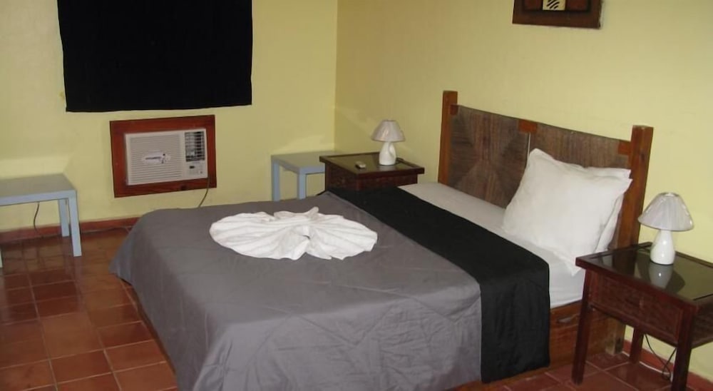 One Bedroom Apartment