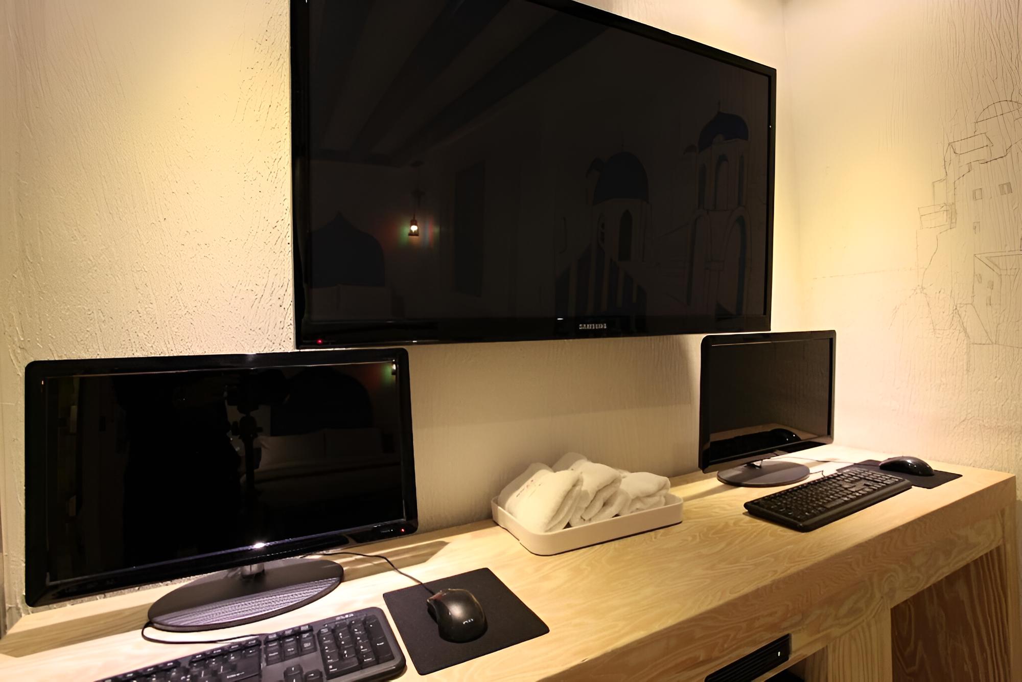 Room (Special room (Netflix viewing availab)