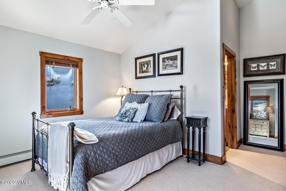 Townhome, 4 Bedrooms