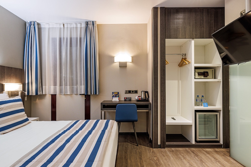 Basic Double Room Single Use, Ground Floor photo 3