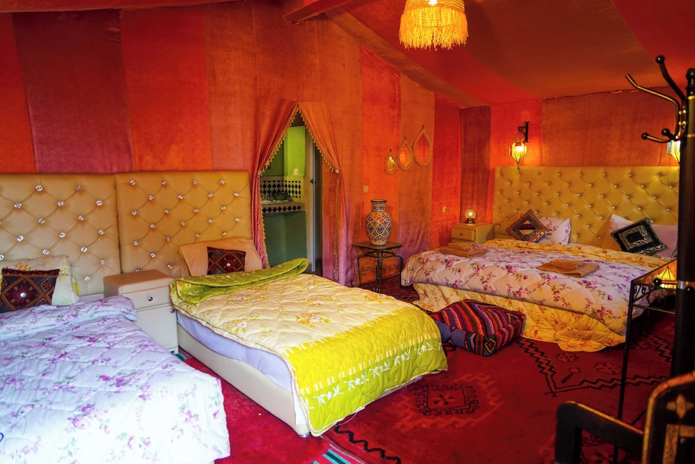 Quadruple Room, Patio, Desert View