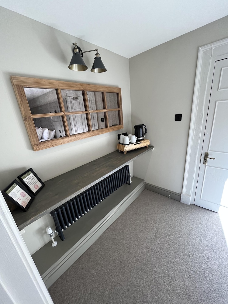 Deluxe Double Room, Ensuite photo 3