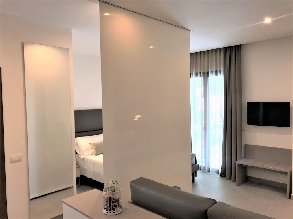 Junior Suite, Garden View photo 2