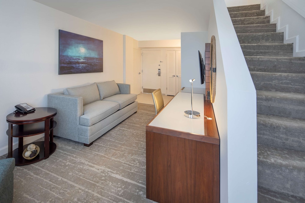 Duplex, 1 King Bed, Balcony