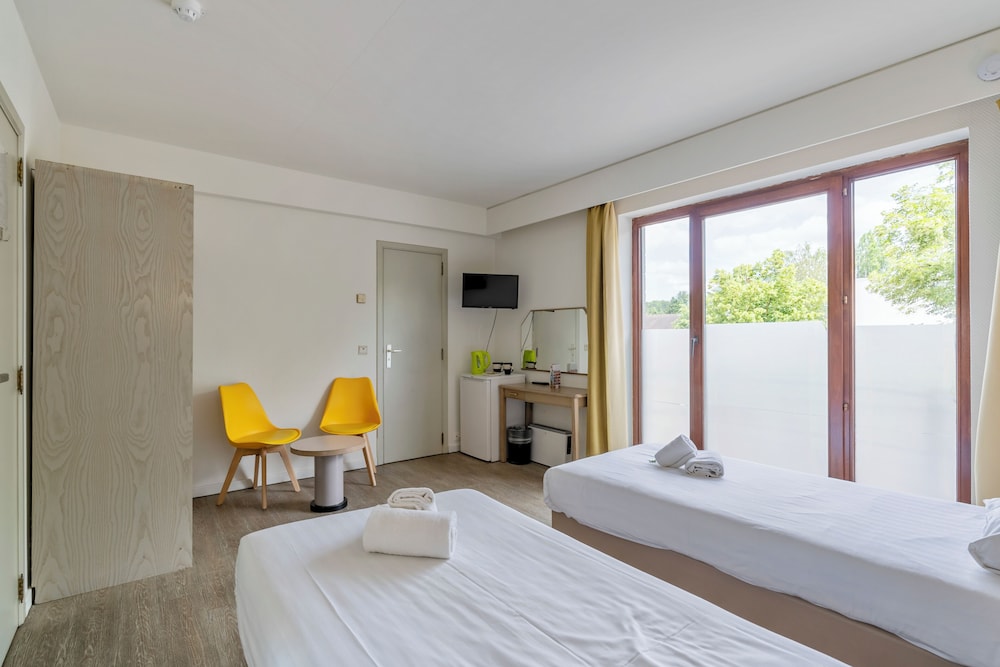 Comfort Twin Room - Photo 4