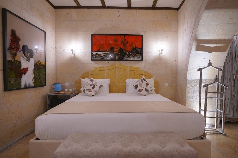 Panoramic Room - Photo 17