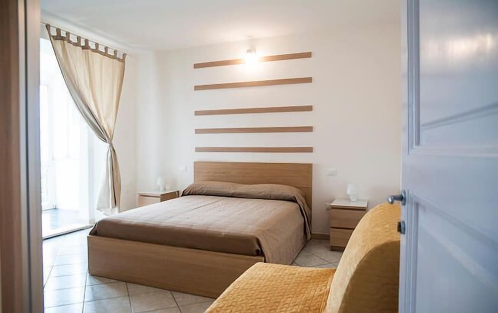 Deluxe Triple Room, Balcony, Mountain View photo 1