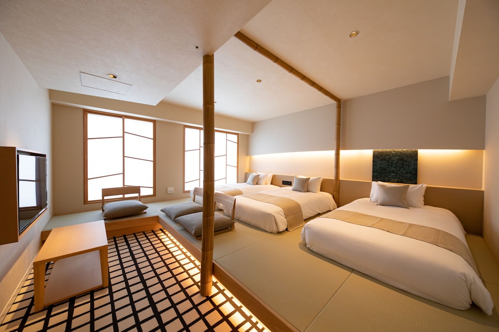 Japanese Triple Room, Non Smoking (Up to 3 pax for above 6 years old) - Photo 1