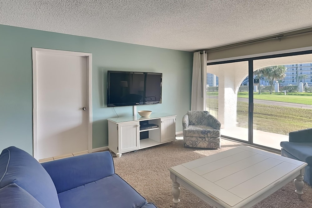 Condo, Multiple Beds, Balcony, Garden View (Villa 506 - No Pets)
